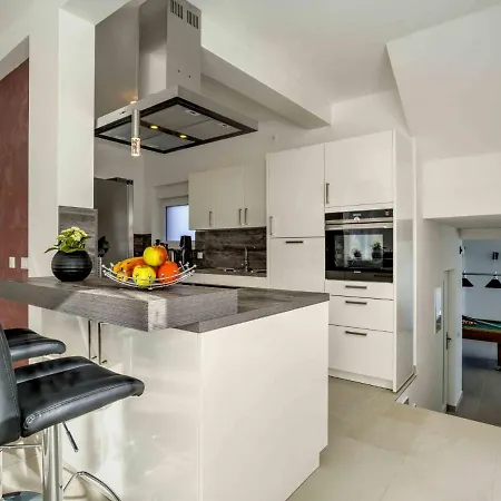 Holiday home Races By Interhome *