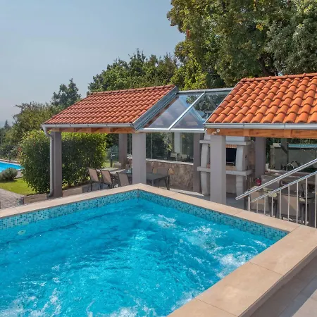 Holiday home Races By Interhome *